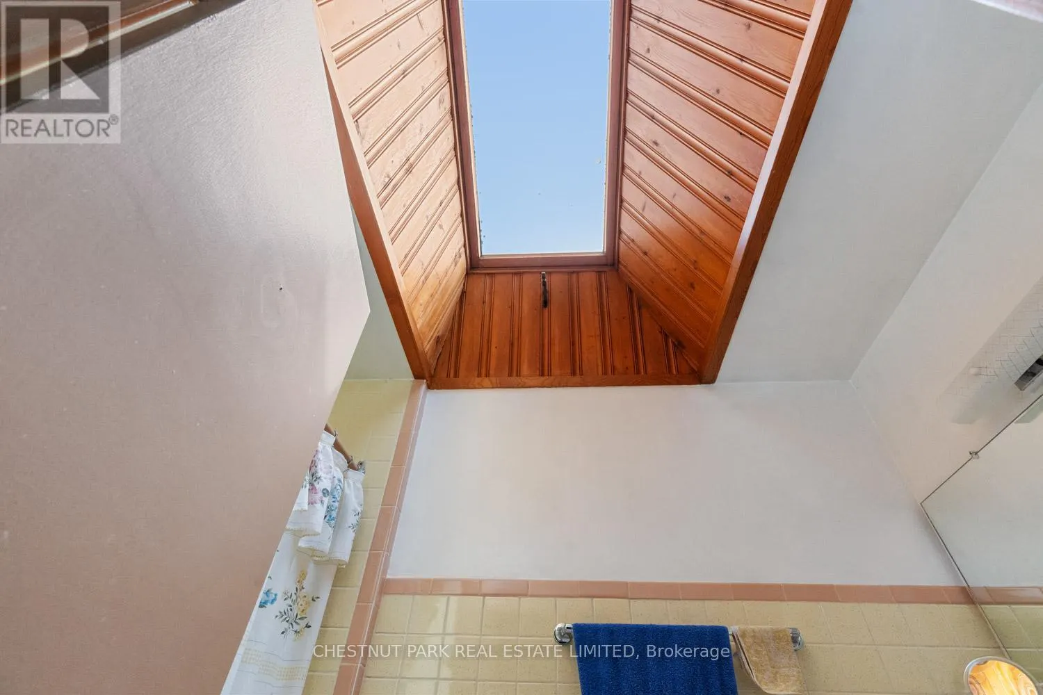 2 GALLACHER AVENUE