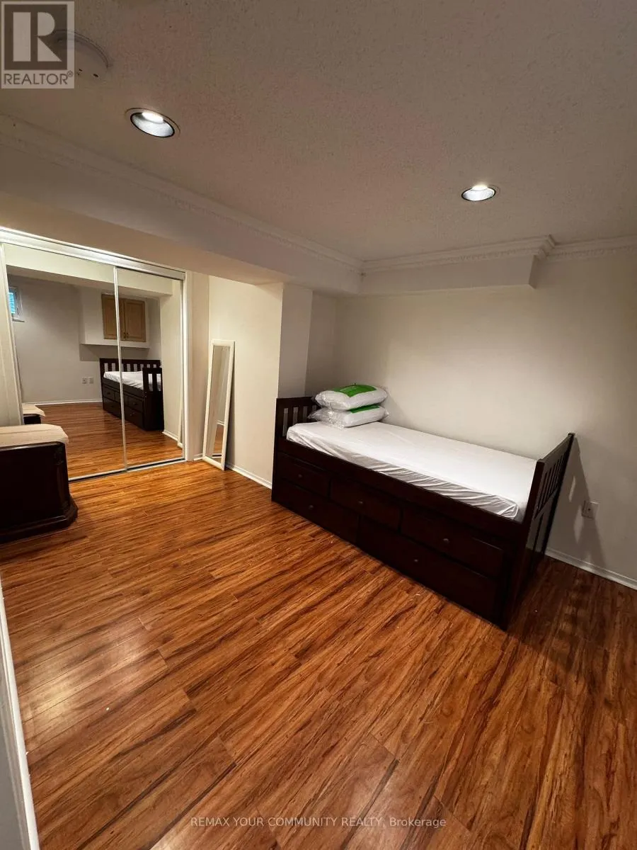 BASEMENT - 198 STEPHEN STREET