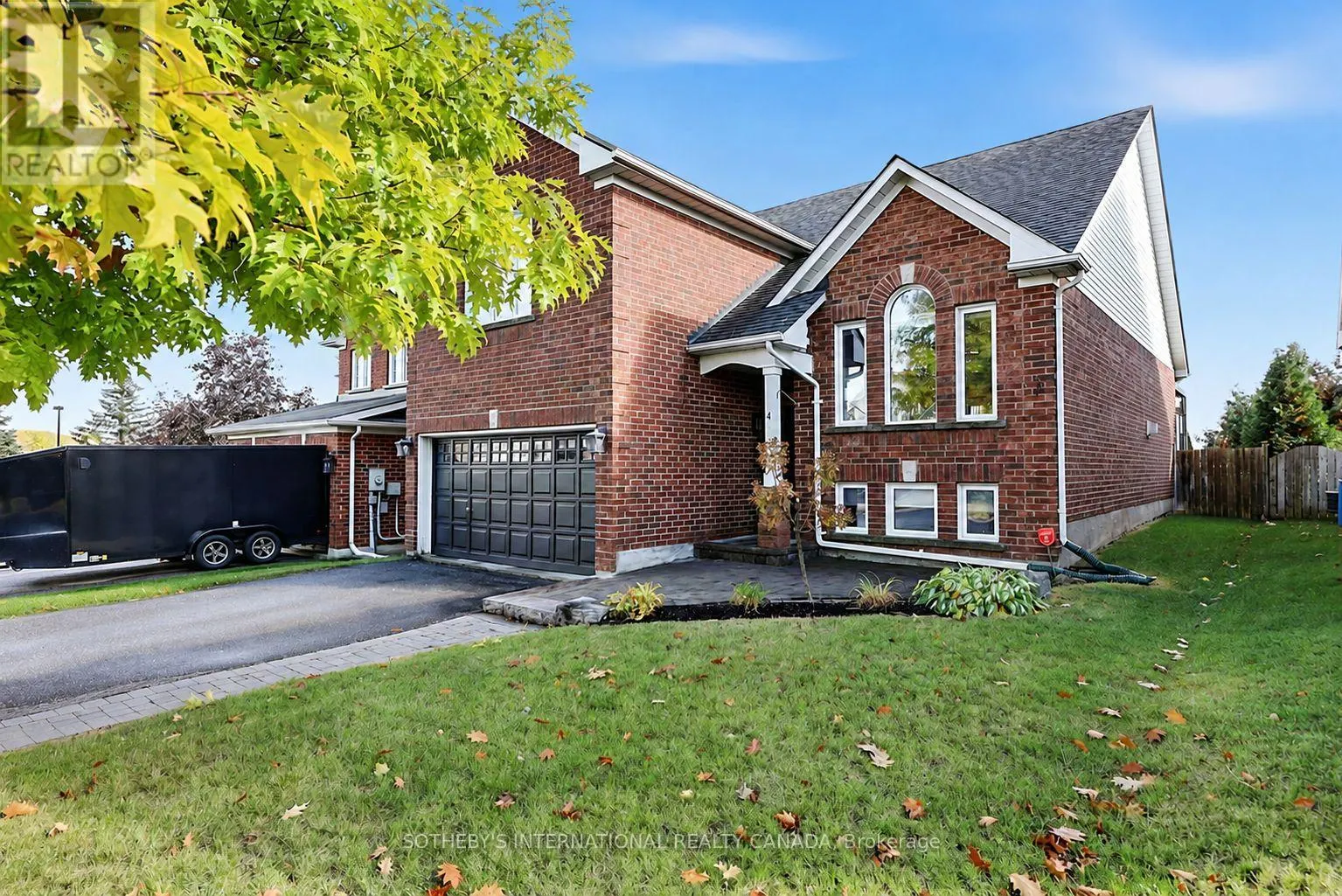 4 BRECKEN DRIVE