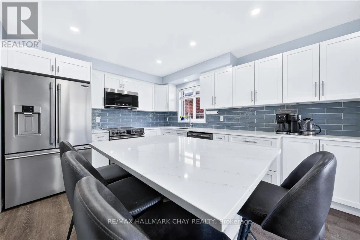 37 JOLIETTE PLACE