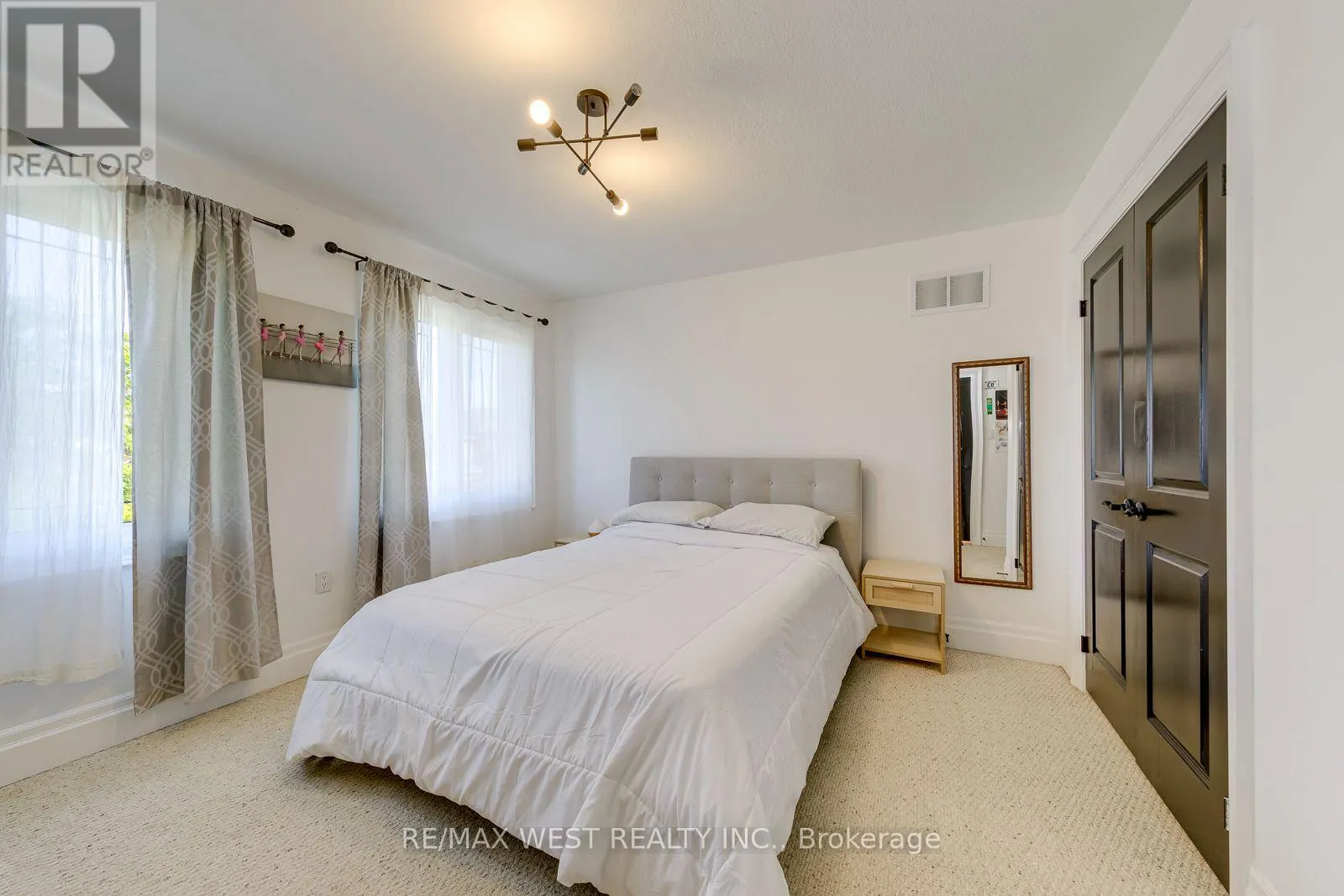 213 EIGHT AVENUE