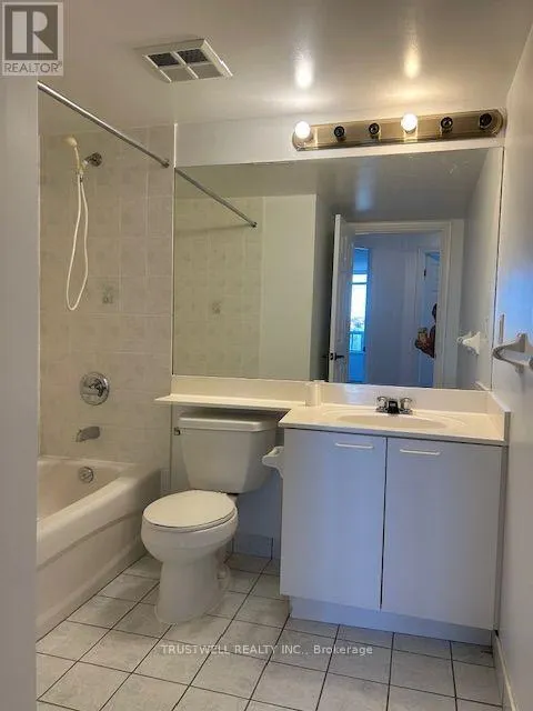 905 - 130 POND DRIVE