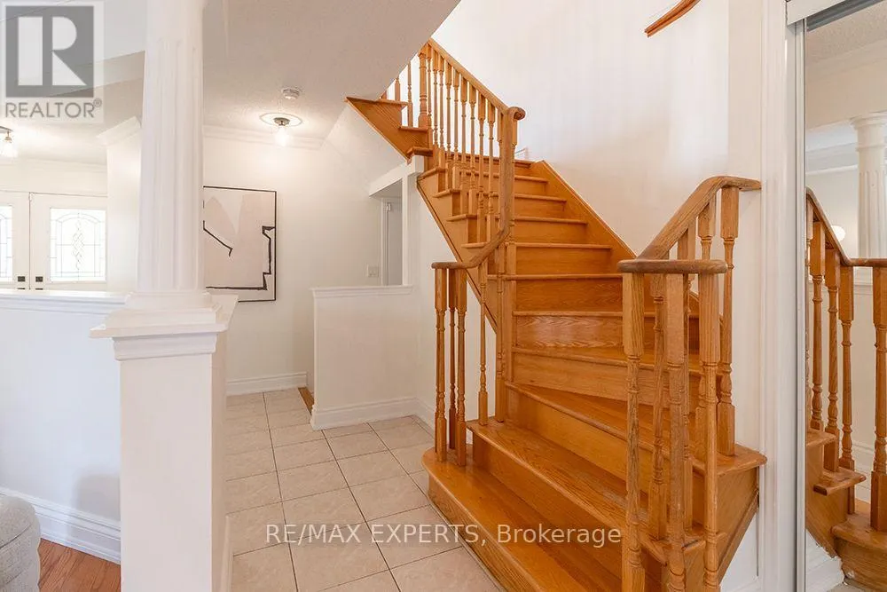 104 ECHO RIDGE CRESCENT