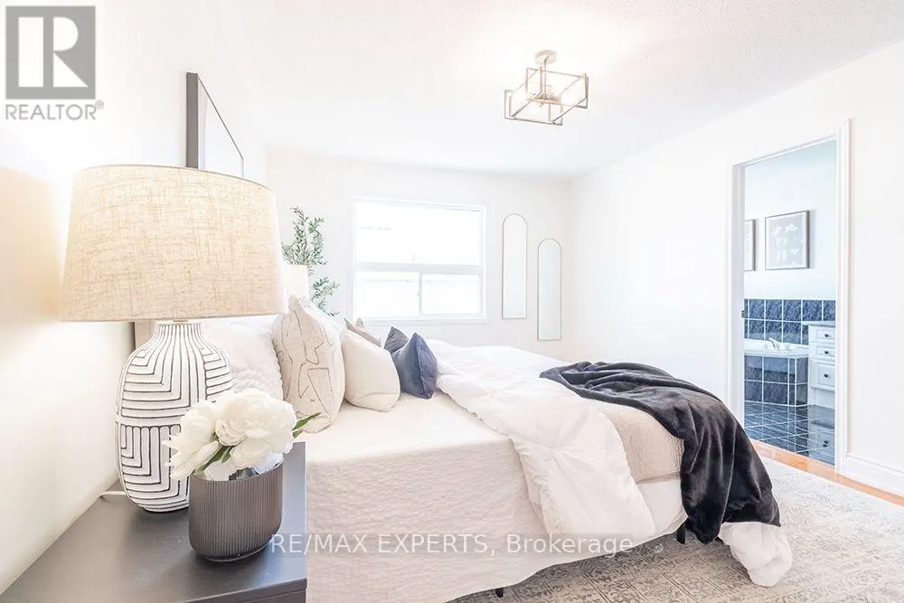104 ECHO RIDGE CRESCENT