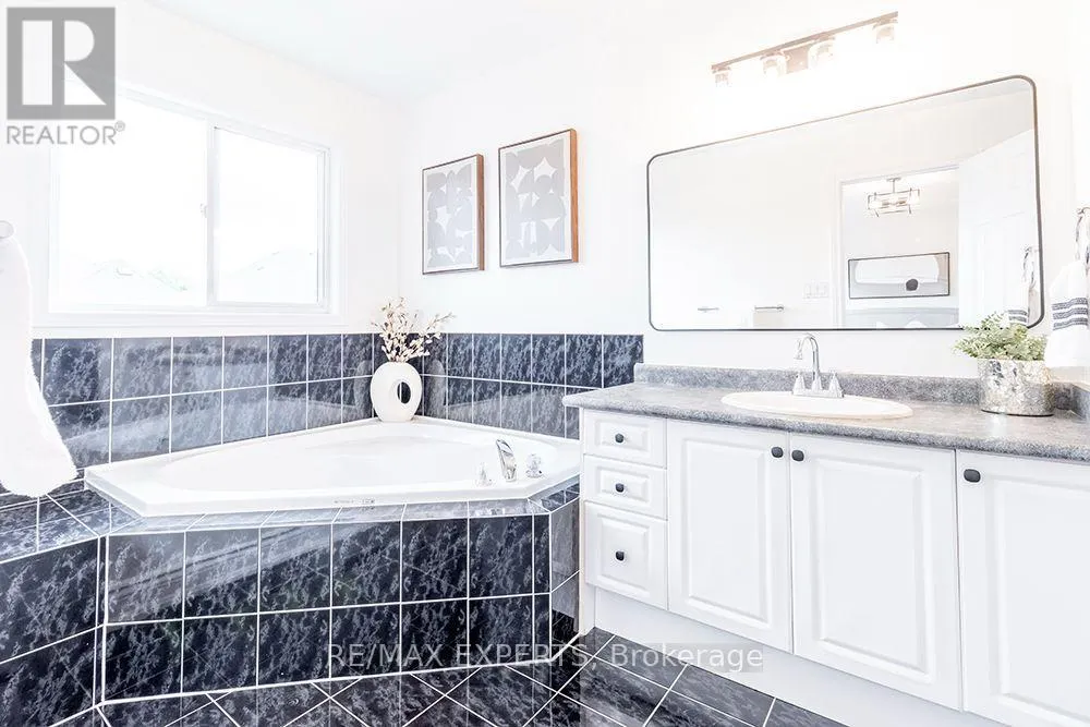 104 ECHO RIDGE CRESCENT