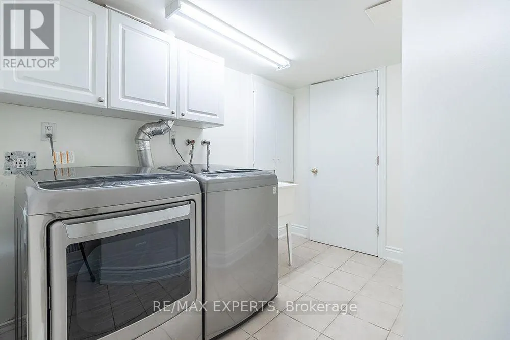 104 ECHO RIDGE CRESCENT