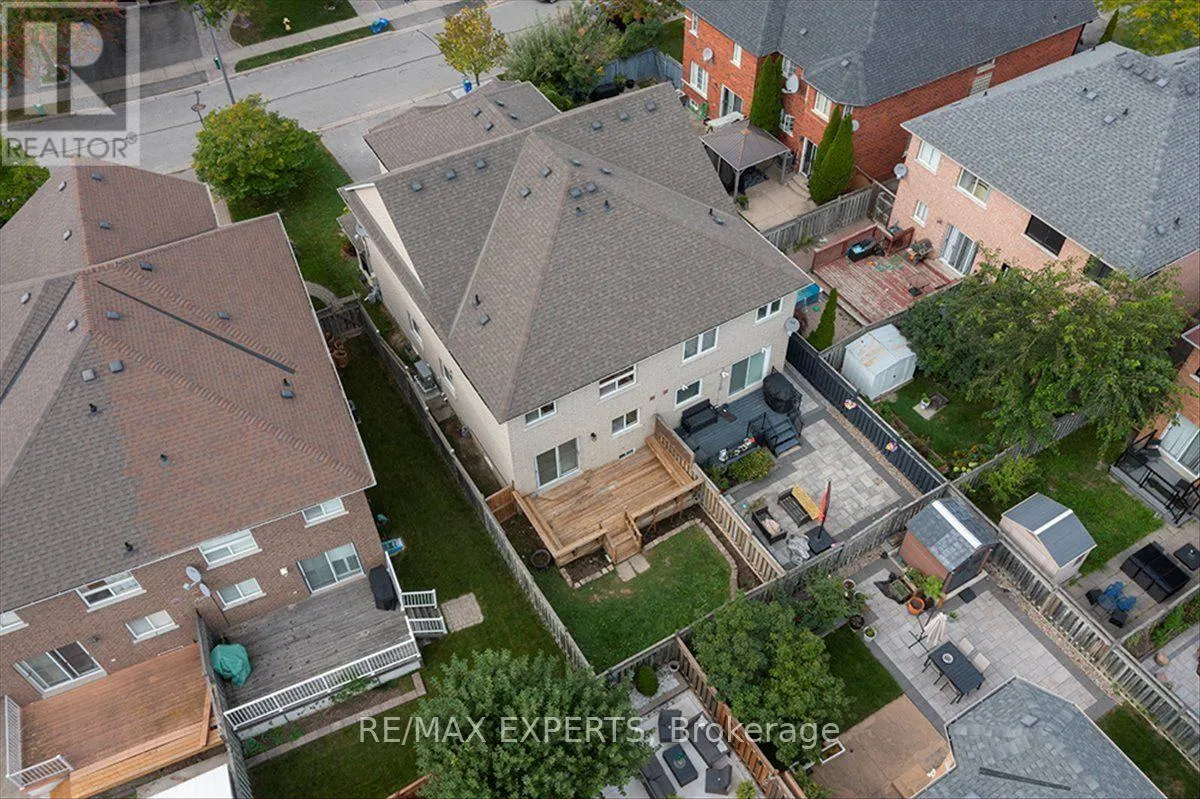 104 ECHO RIDGE CRESCENT