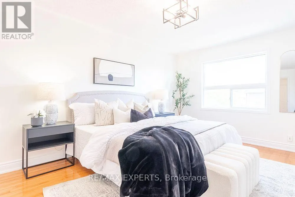 104 ECHO RIDGE CRESCENT