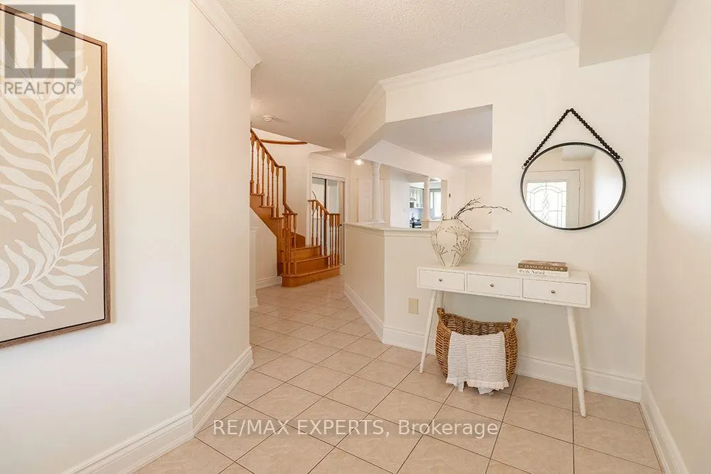 104 ECHO RIDGE CRESCENT