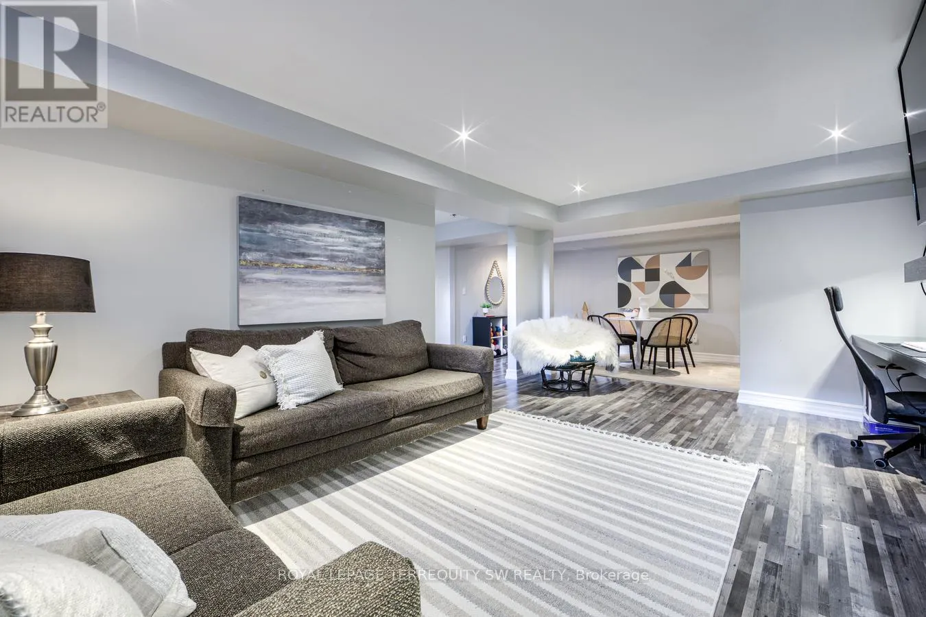 36 CAPTAIN ROLPH BOULEVARD