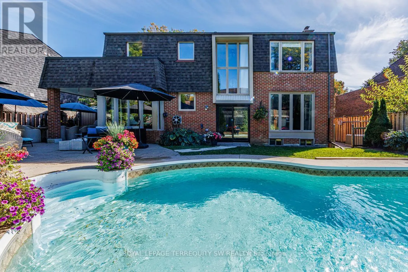 36 CAPTAIN ROLPH BOULEVARD