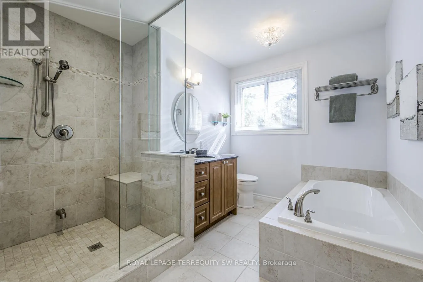 36 CAPTAIN ROLPH BOULEVARD