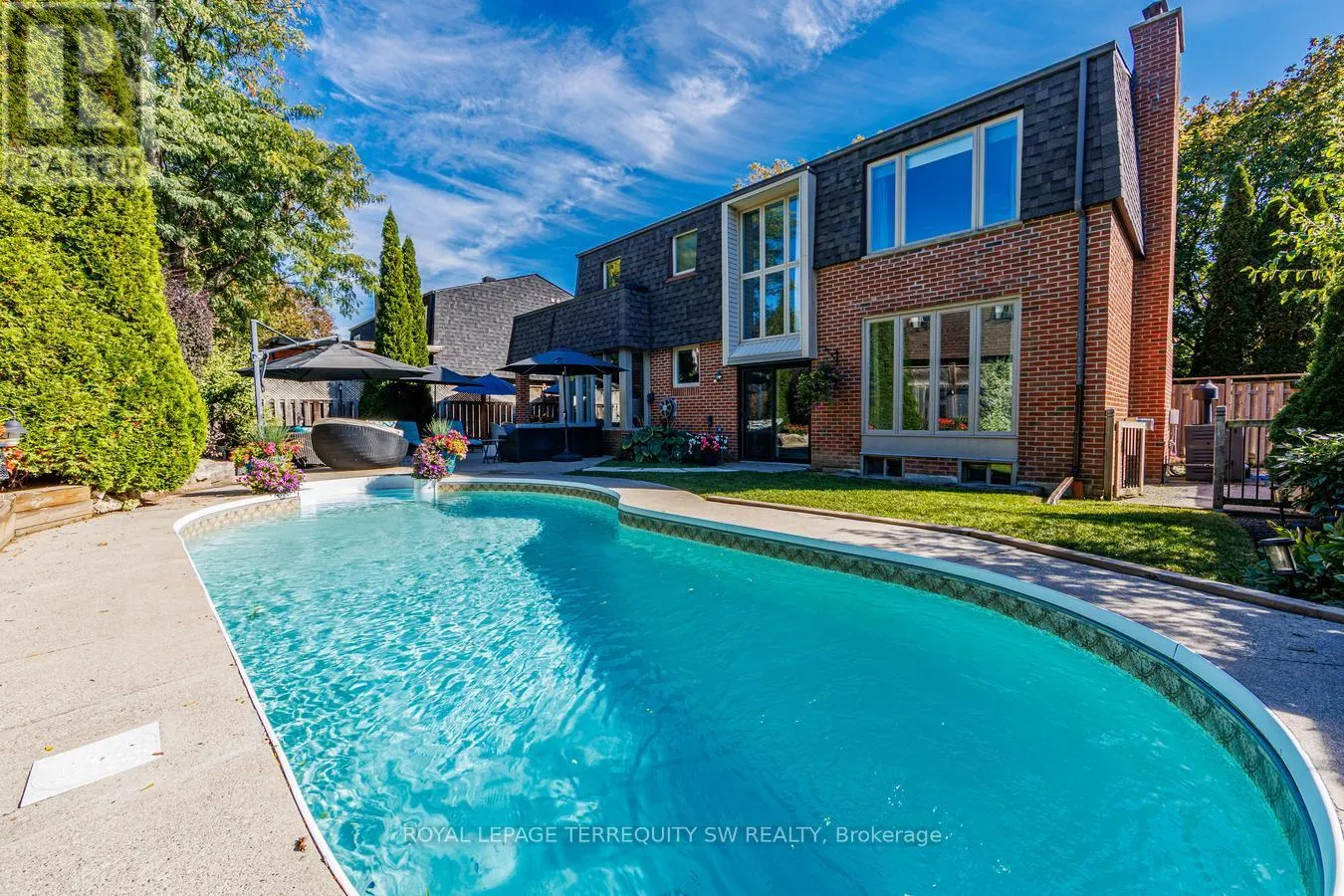 36 CAPTAIN ROLPH BOULEVARD