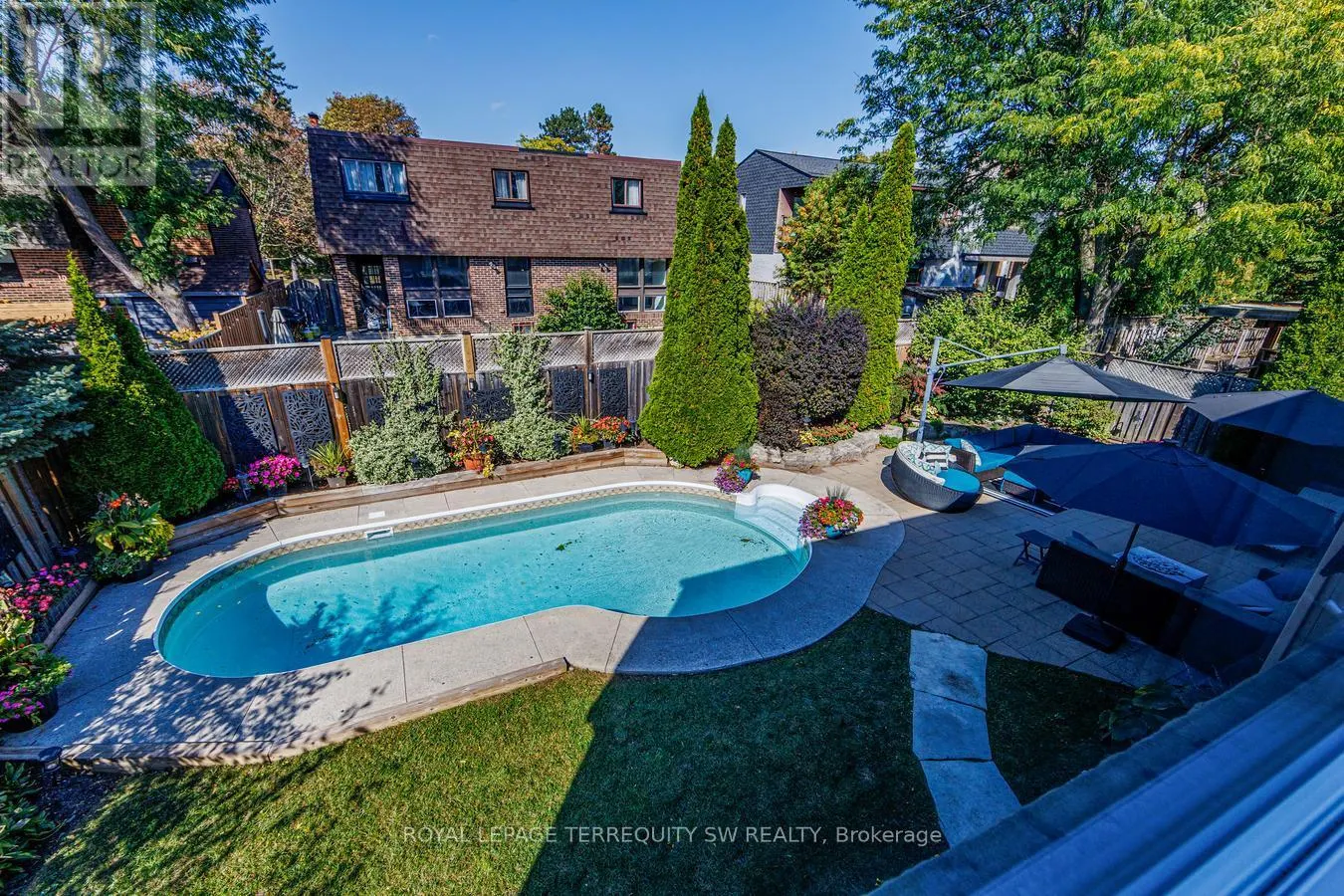 36 CAPTAIN ROLPH BOULEVARD