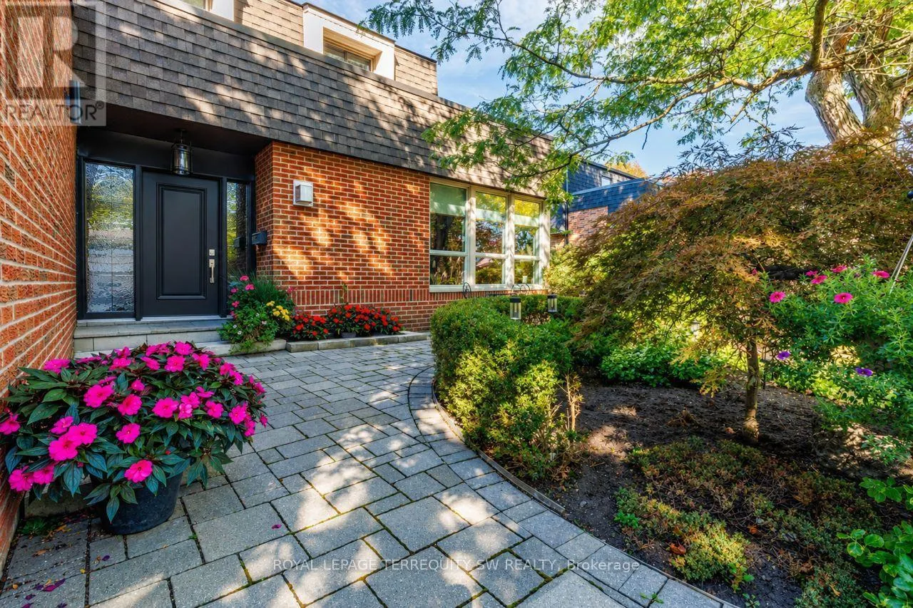 36 CAPTAIN ROLPH BOULEVARD