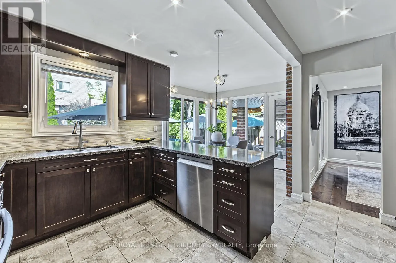 36 CAPTAIN ROLPH BOULEVARD