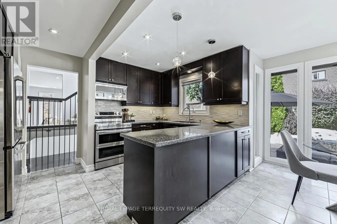 36 CAPTAIN ROLPH BOULEVARD