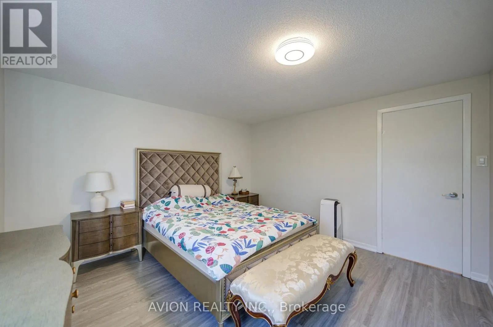 25 - 11 PLAISANCE ROAD