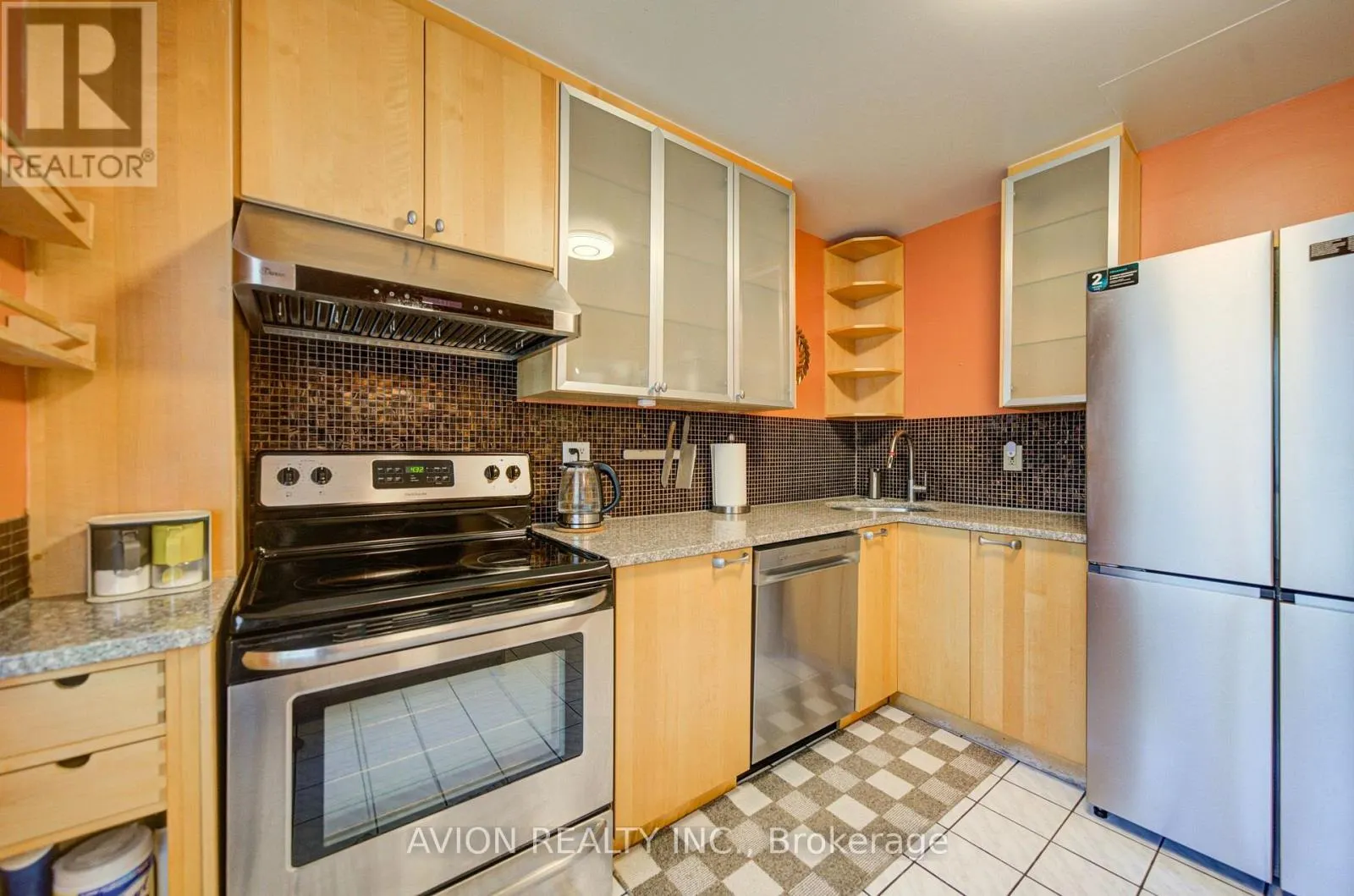 25 - 11 PLAISANCE ROAD