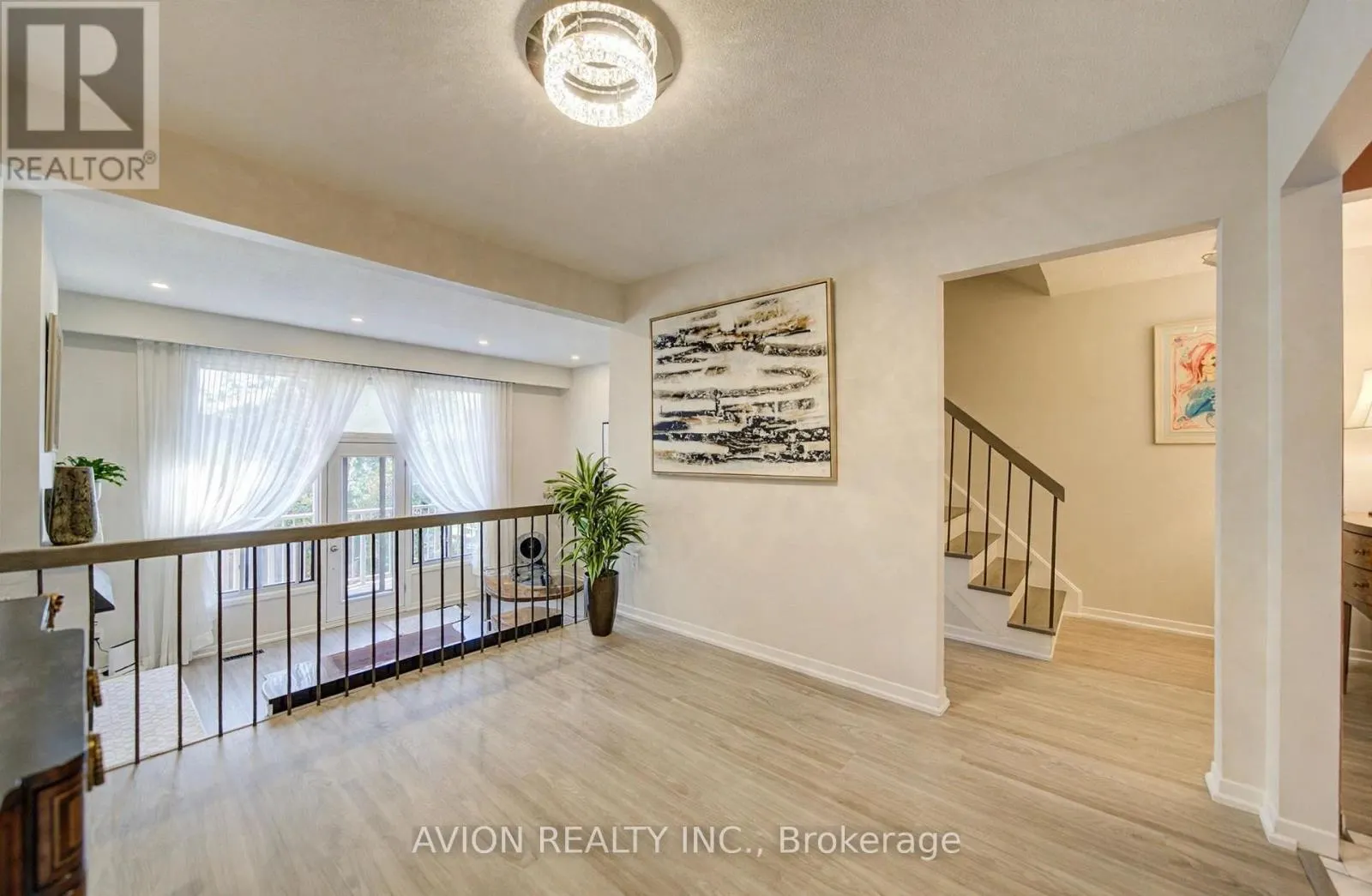 25 - 11 PLAISANCE ROAD