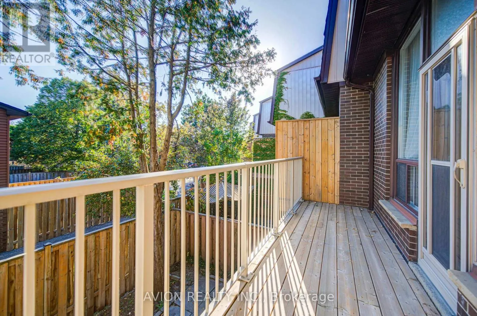 25 - 11 PLAISANCE ROAD