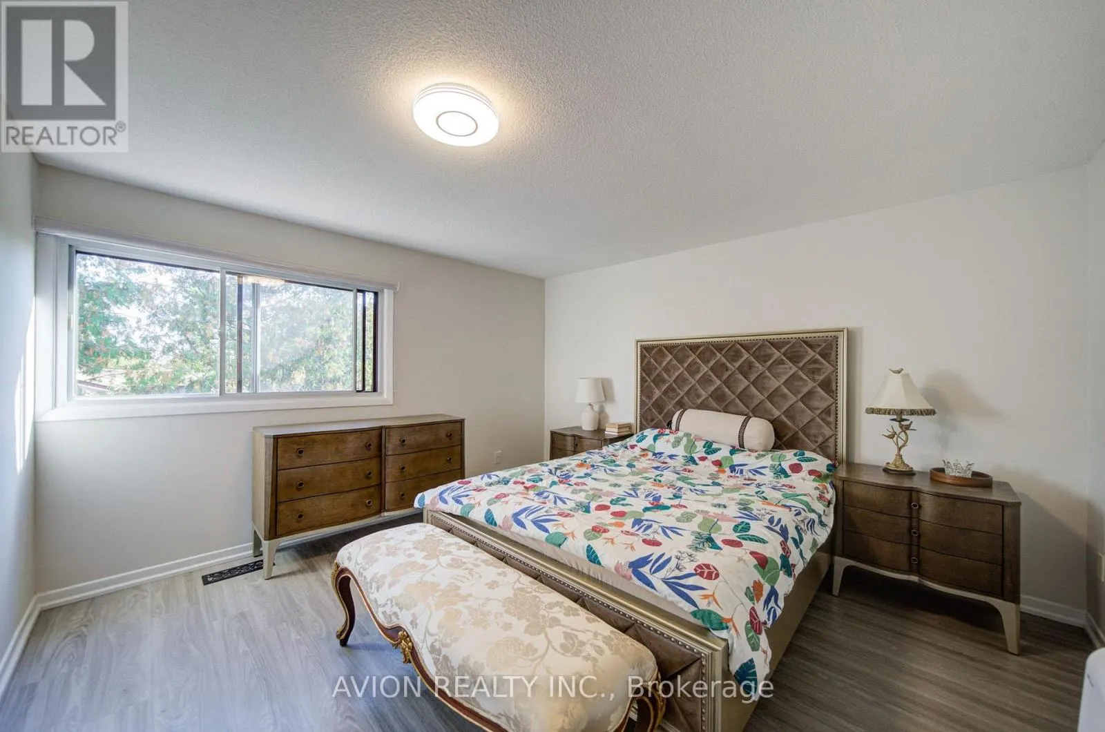 25 - 11 PLAISANCE ROAD
