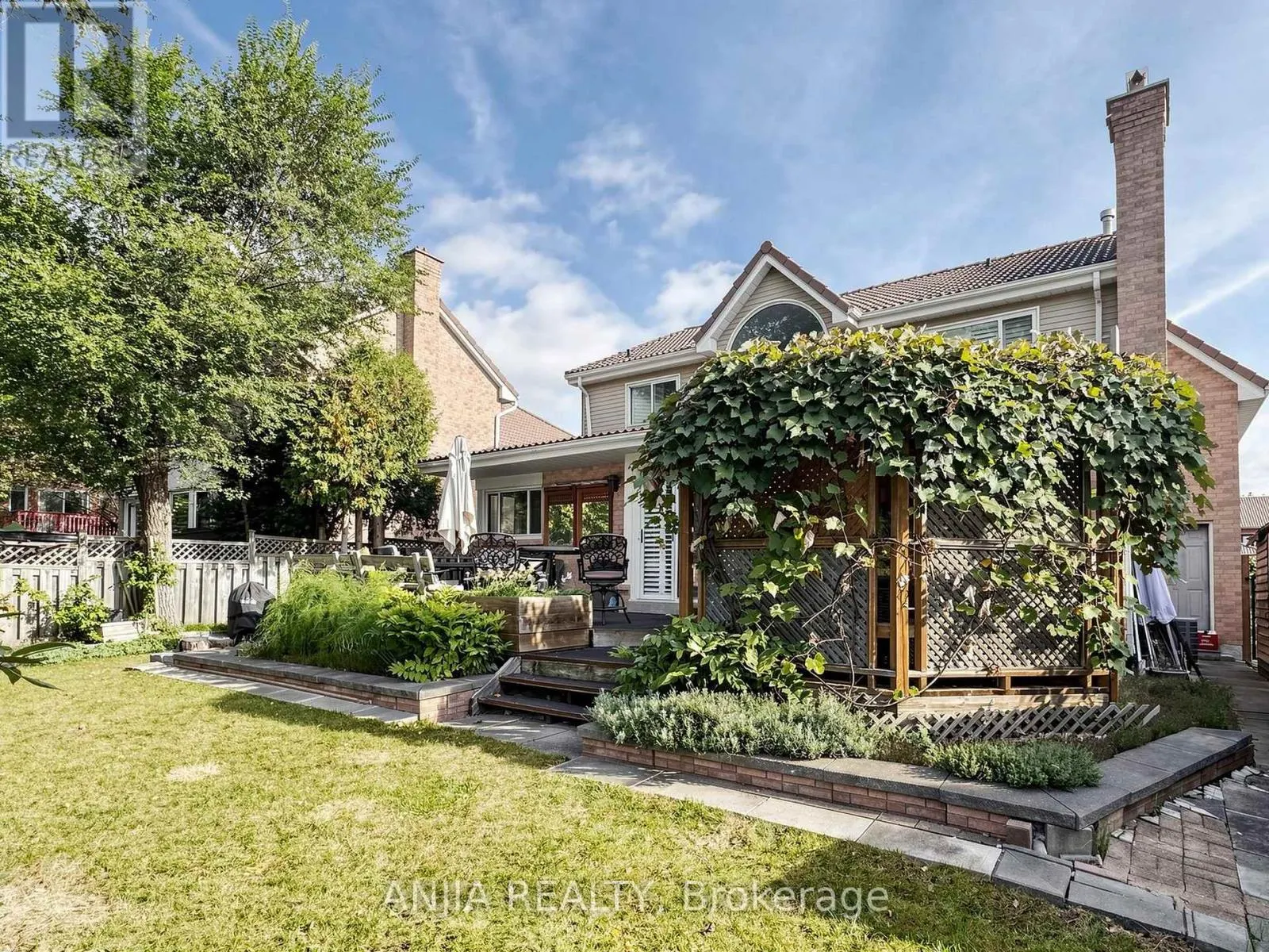50 HOLLINGHAM ROAD