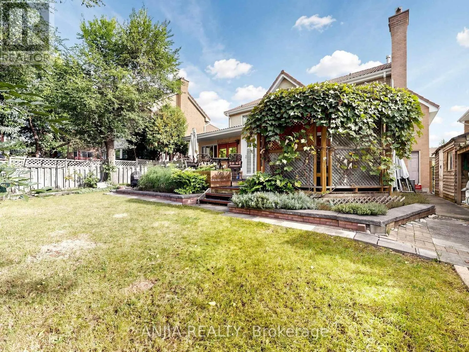 50 HOLLINGHAM ROAD