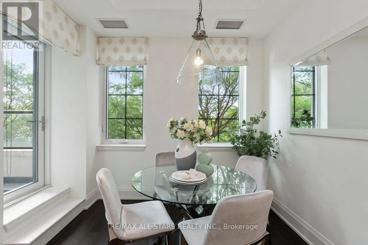 219 - 20 FRED VARLEY DRIVE