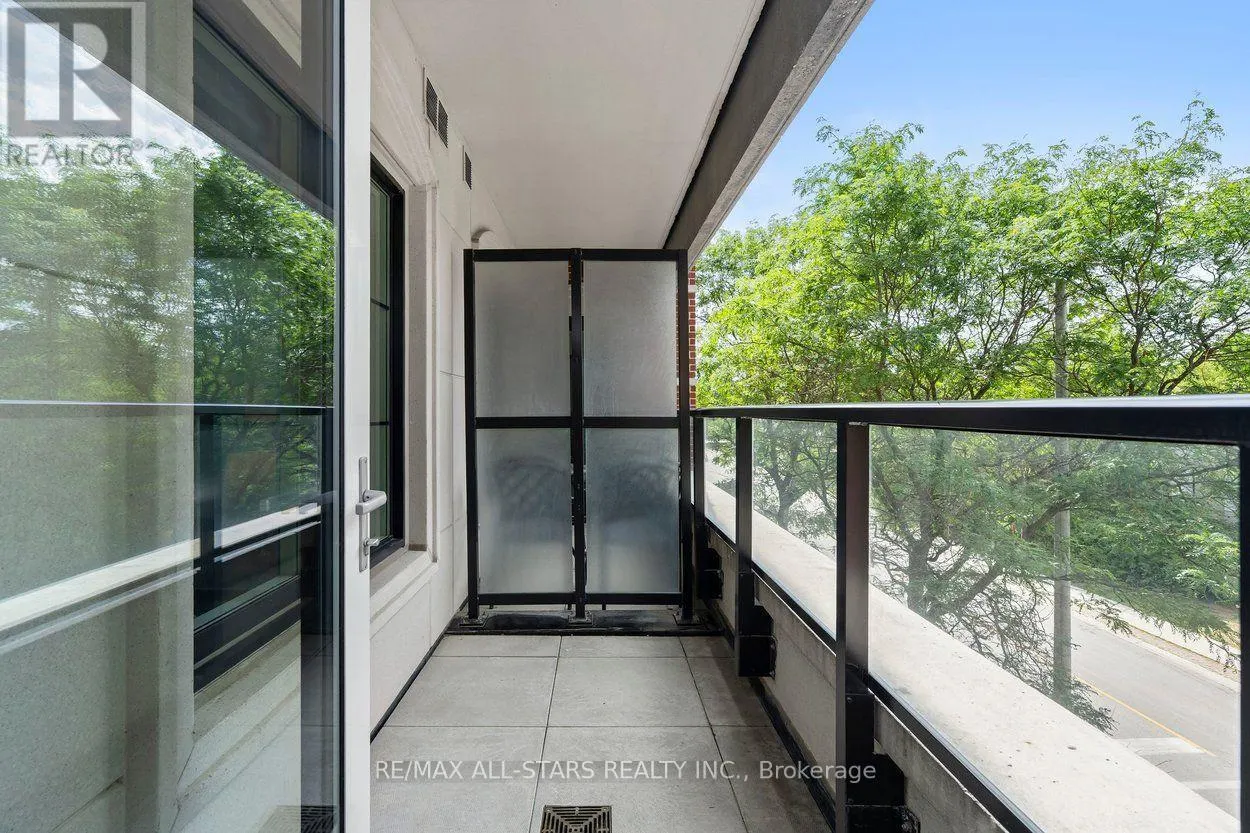 219 - 20 FRED VARLEY DRIVE