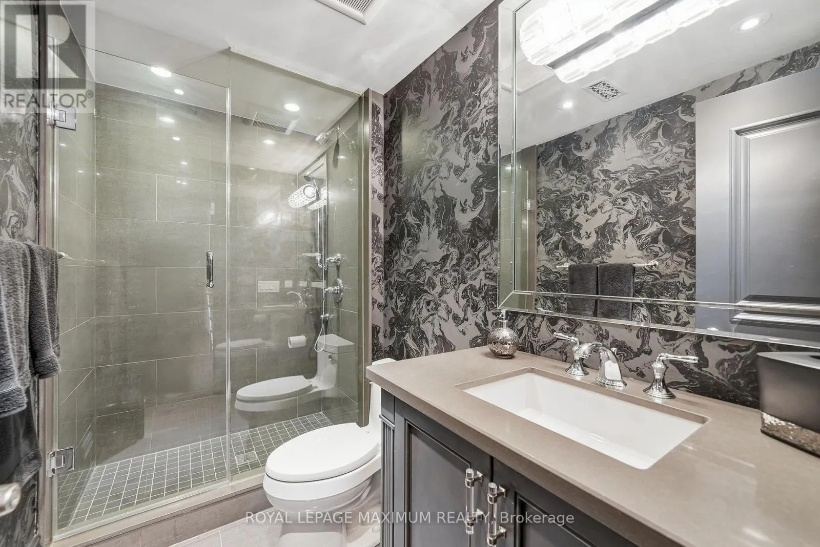 124 ANNSLEYWOOD COURT