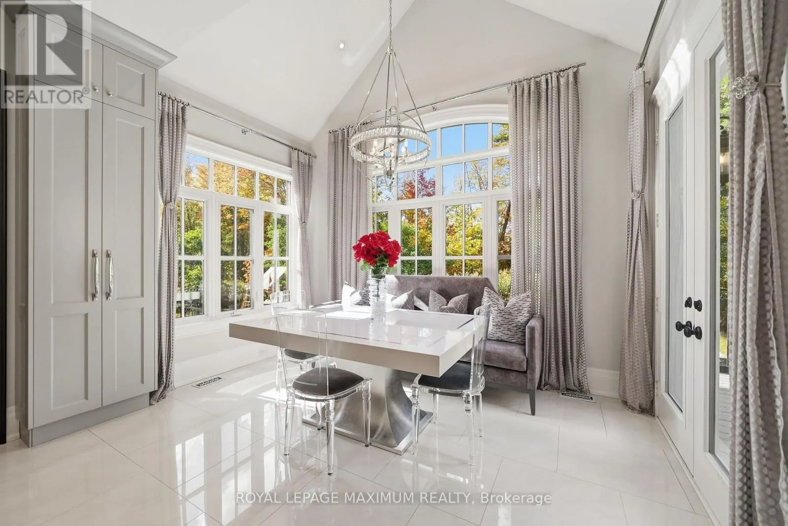 124 ANNSLEYWOOD COURT