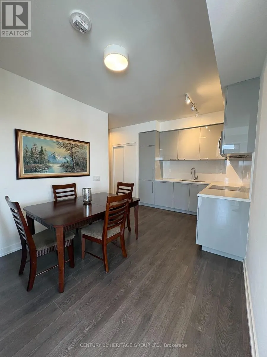 1002 - 1 GRANDVIEW AVENUE