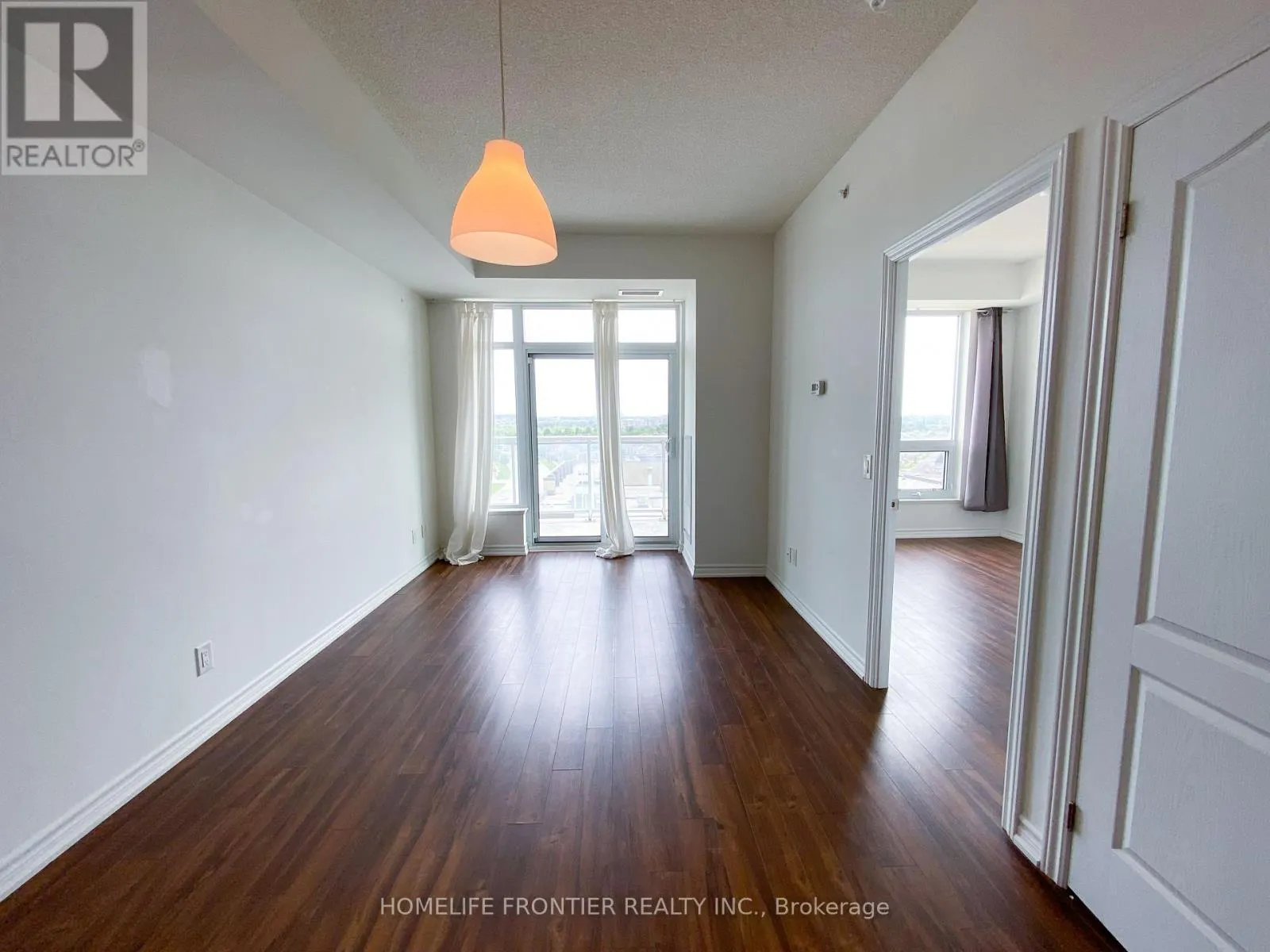 1025 - 8323 KENNEDY ROAD