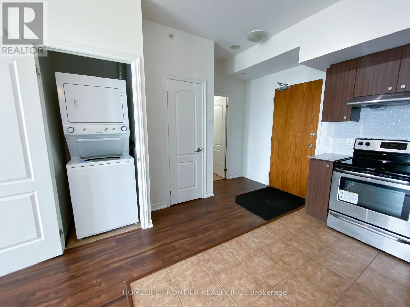 1025 - 8323 KENNEDY ROAD