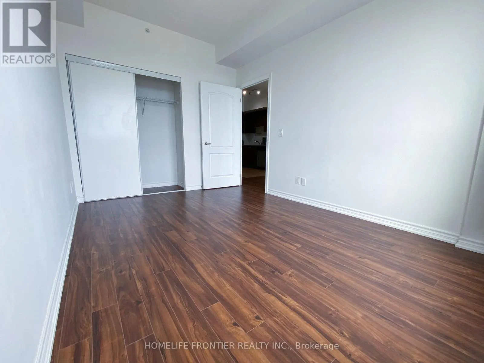 1025 - 8323 KENNEDY ROAD