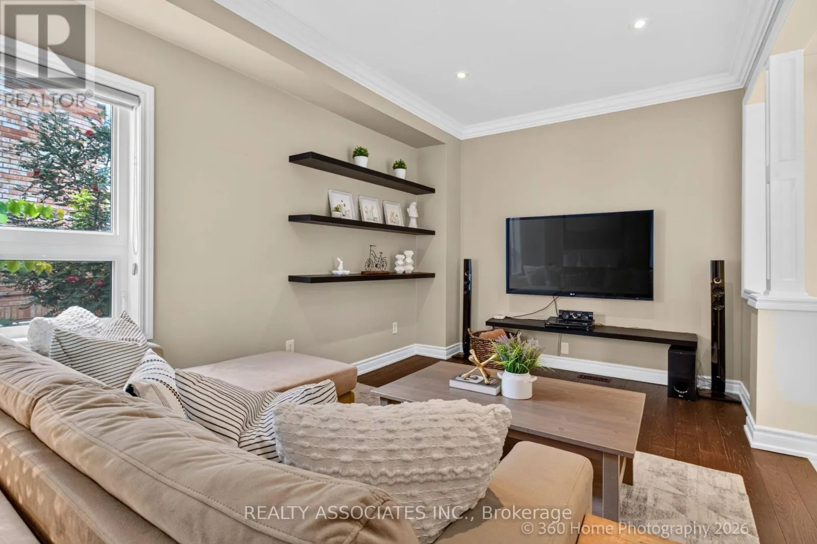 128 COALBROOK COURT