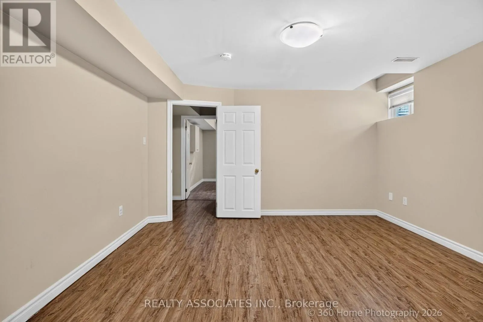128 COALBROOK COURT