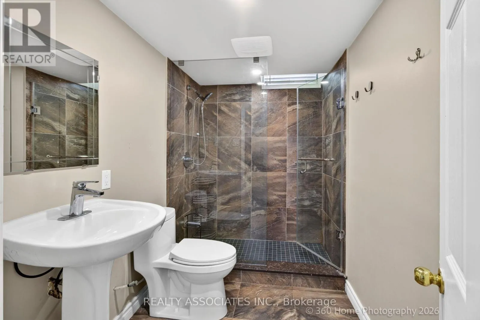 128 COALBROOK COURT