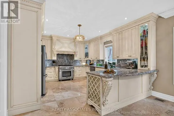 128 COALBROOK COURT