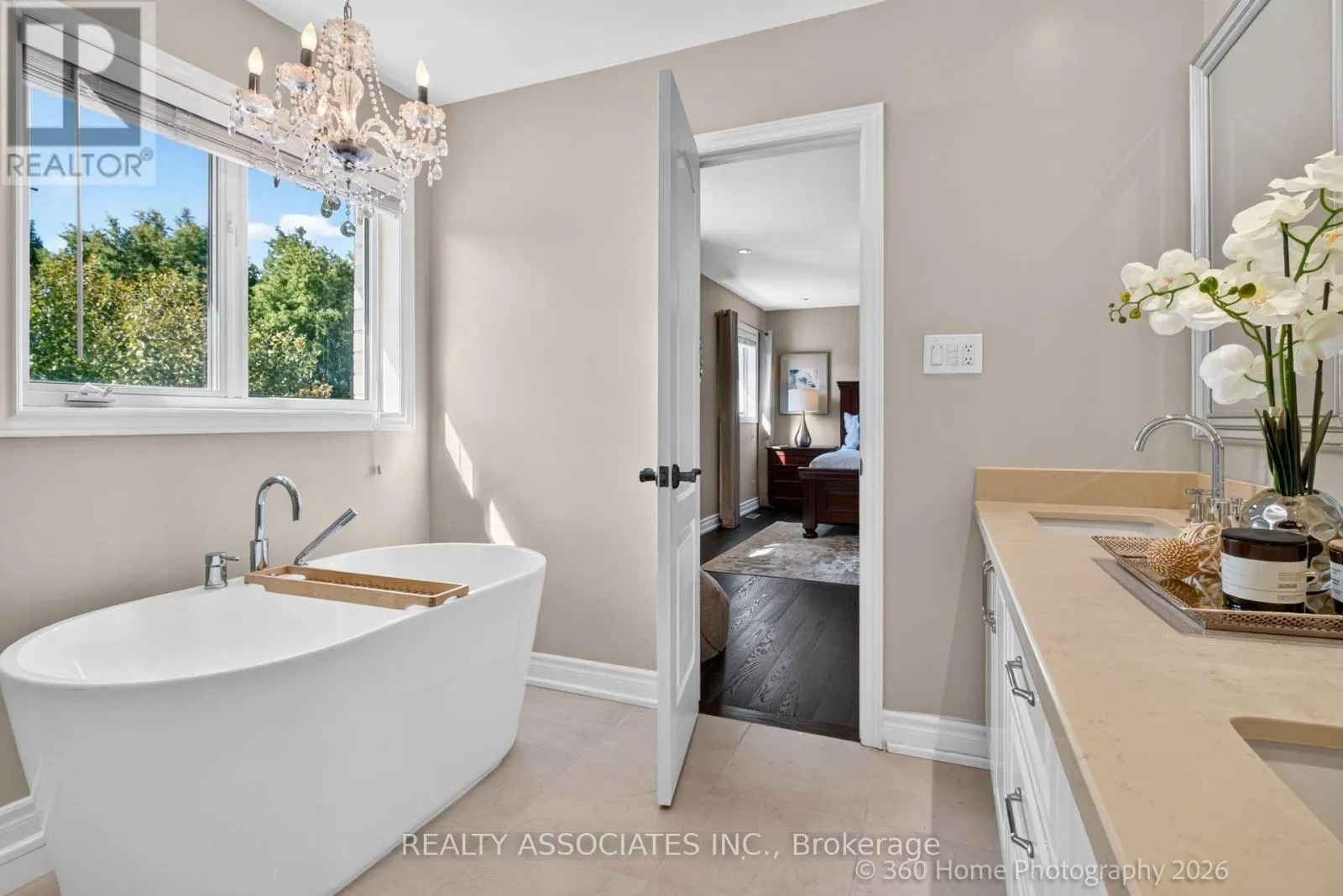 128 COALBROOK COURT