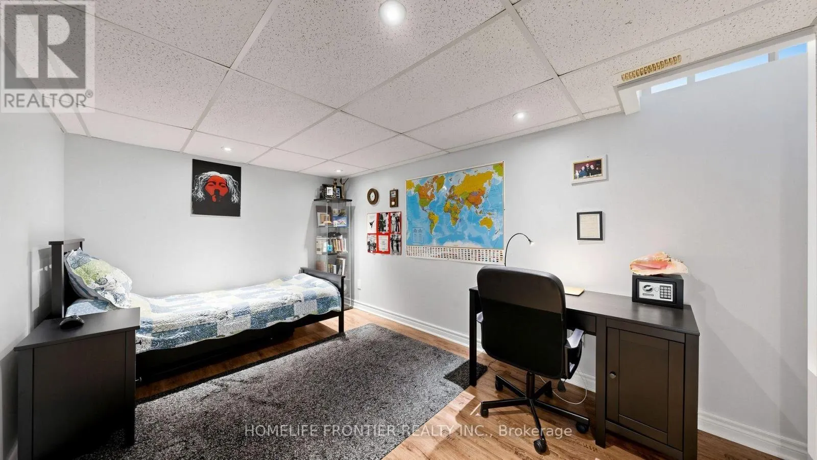 544 JACK GILES CIRCLE