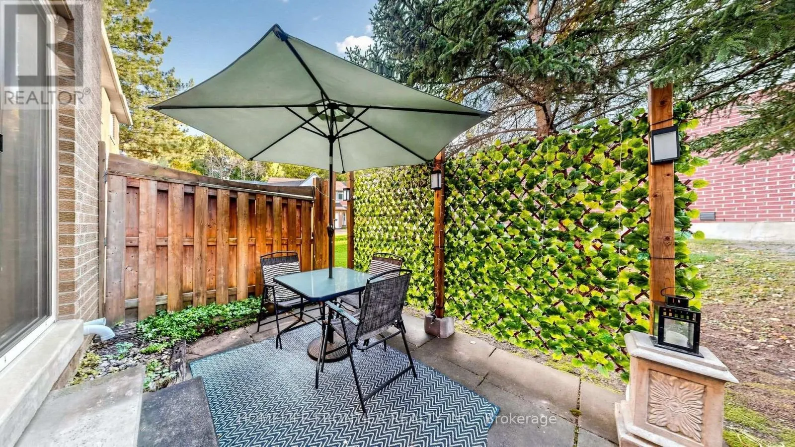 544 JACK GILES CIRCLE