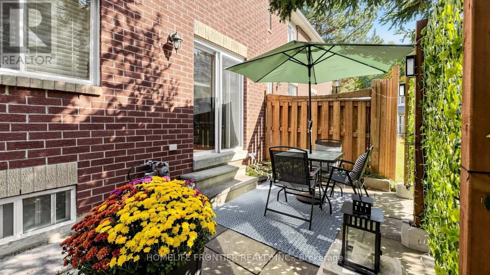 544 JACK GILES CIRCLE