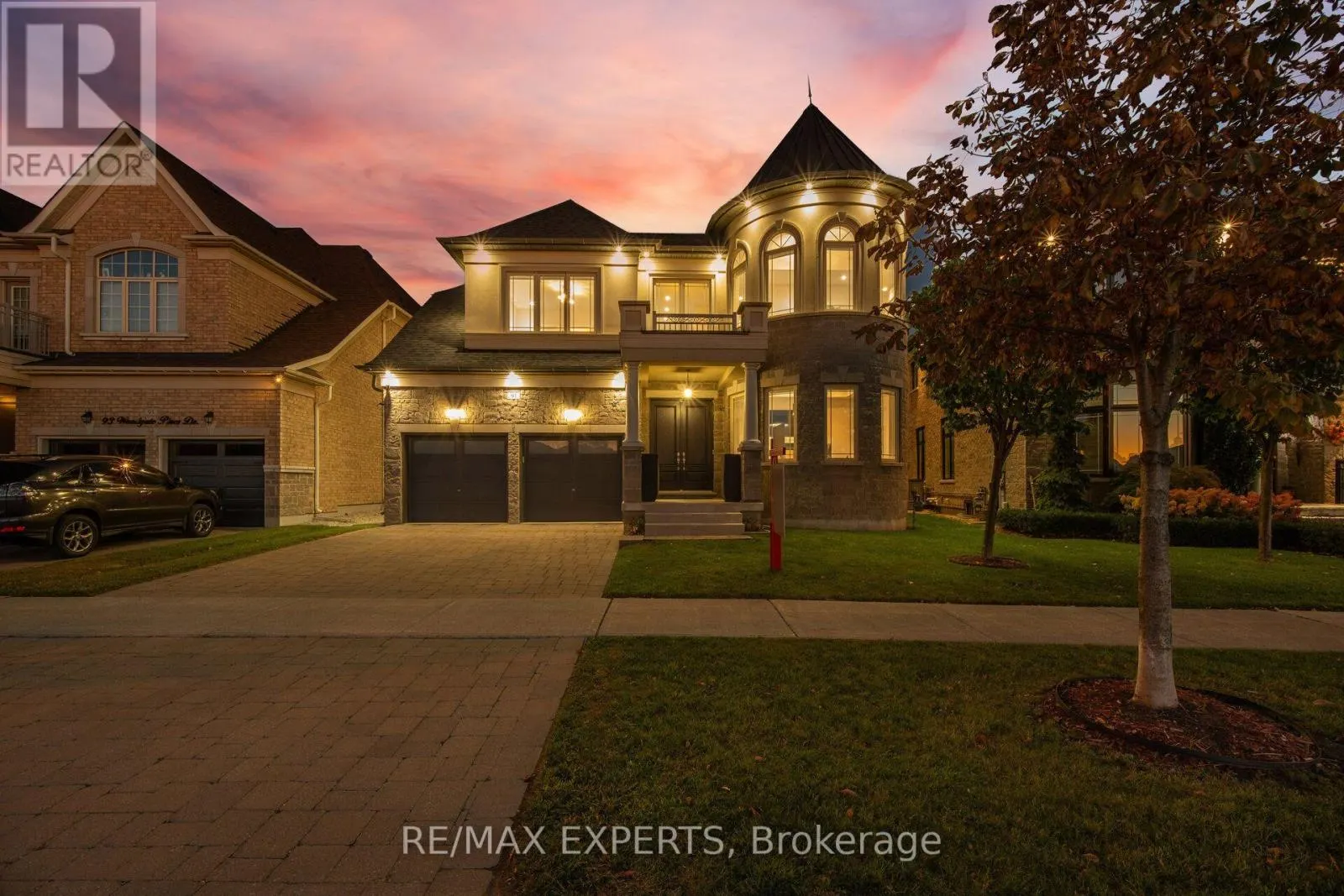 91 WOODGATE PINES DRIVE