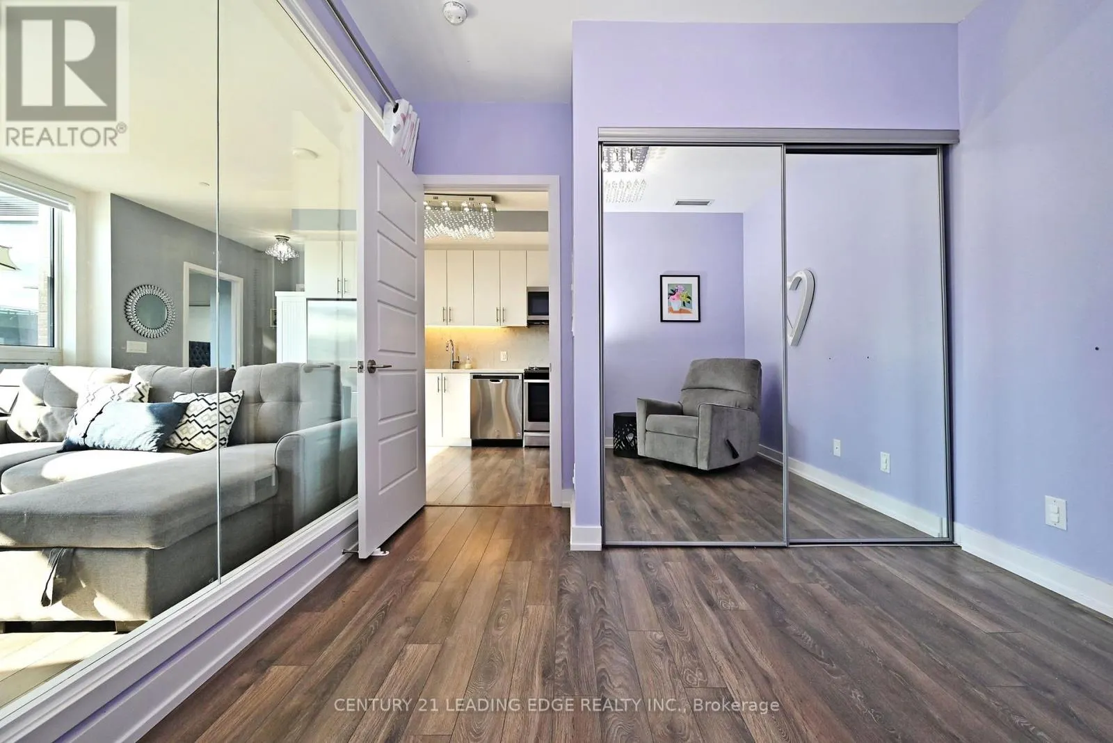 D431 - 333 SEA RAY AVENUE