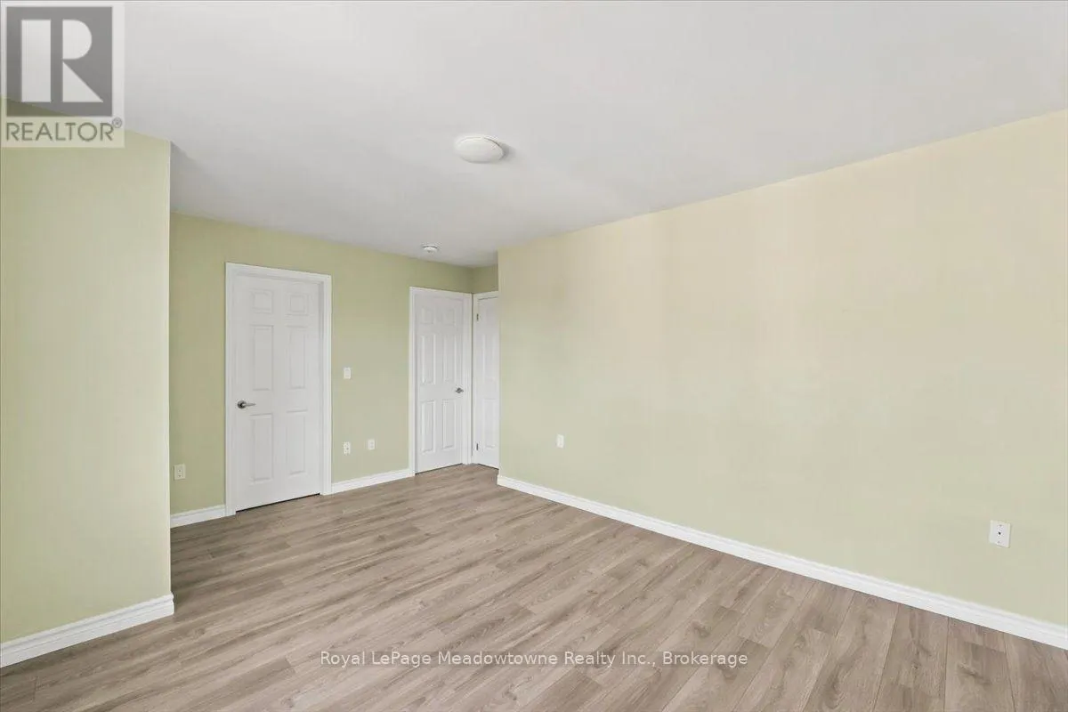 109 - 75 WELDRICK ROAD E #109