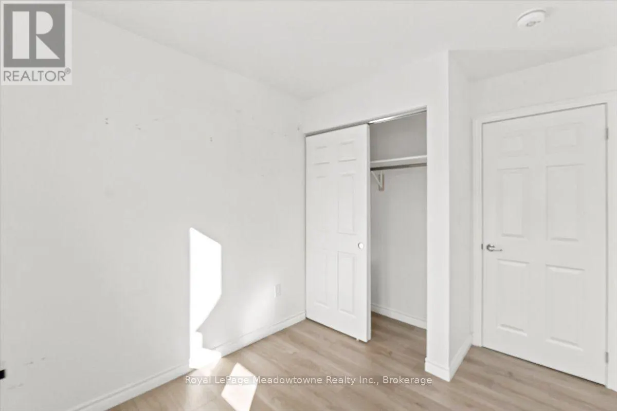 109 - 75 WELDRICK ROAD E #109