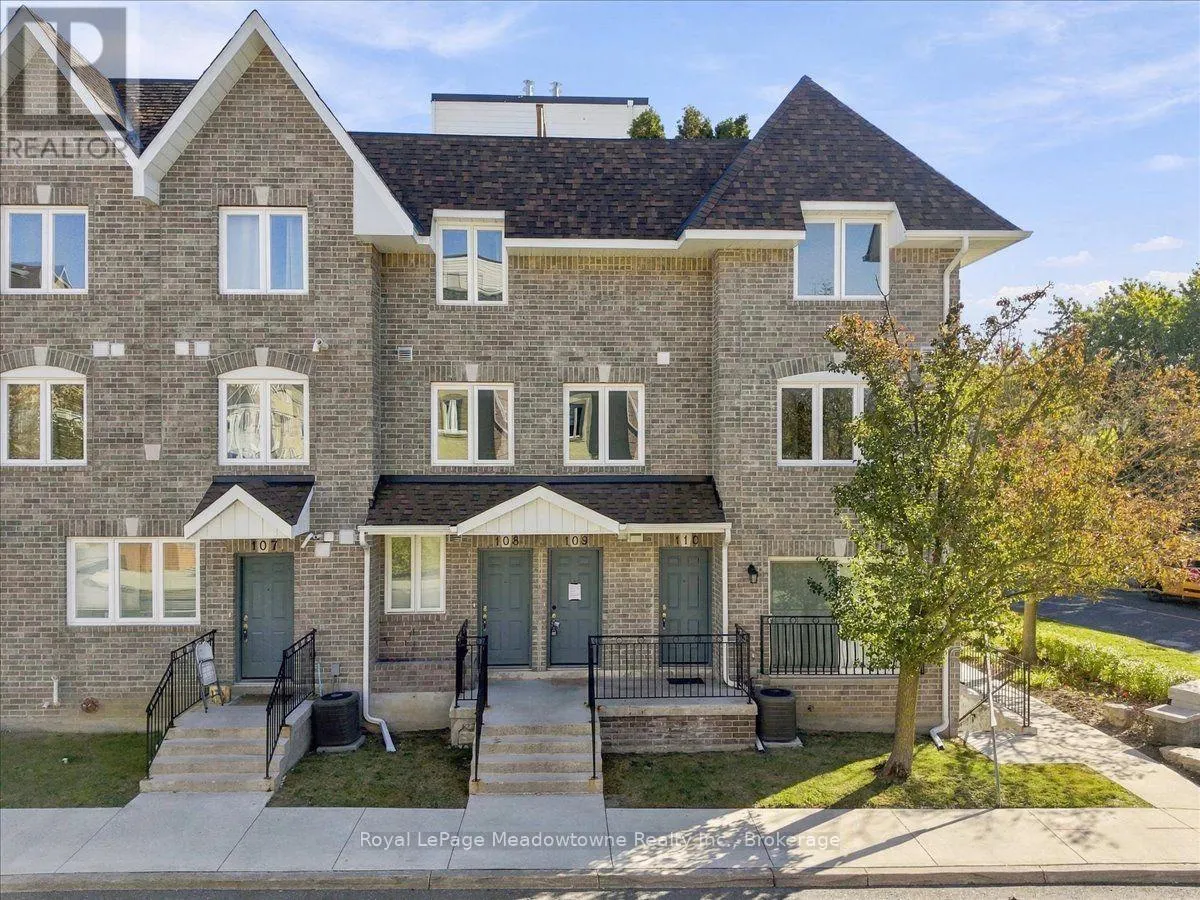 109 - 75 WELDRICK ROAD E #109