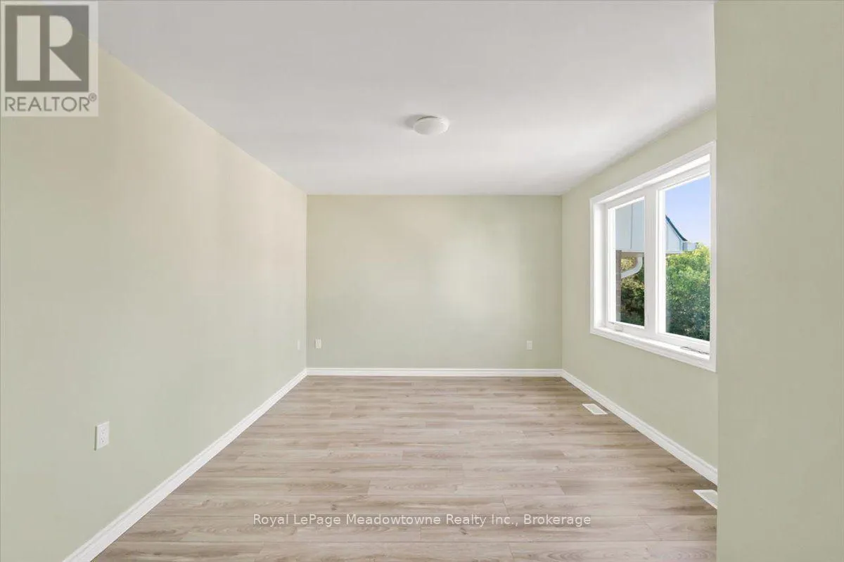 109 - 75 WELDRICK ROAD E #109
